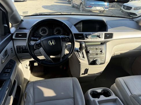 Used 2012 Honda Odyssey Touring Elite image 16