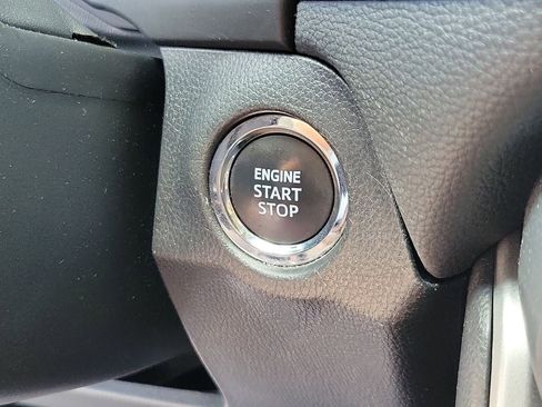 Used 2024 Toyota RAV4 XLE FWD image 29