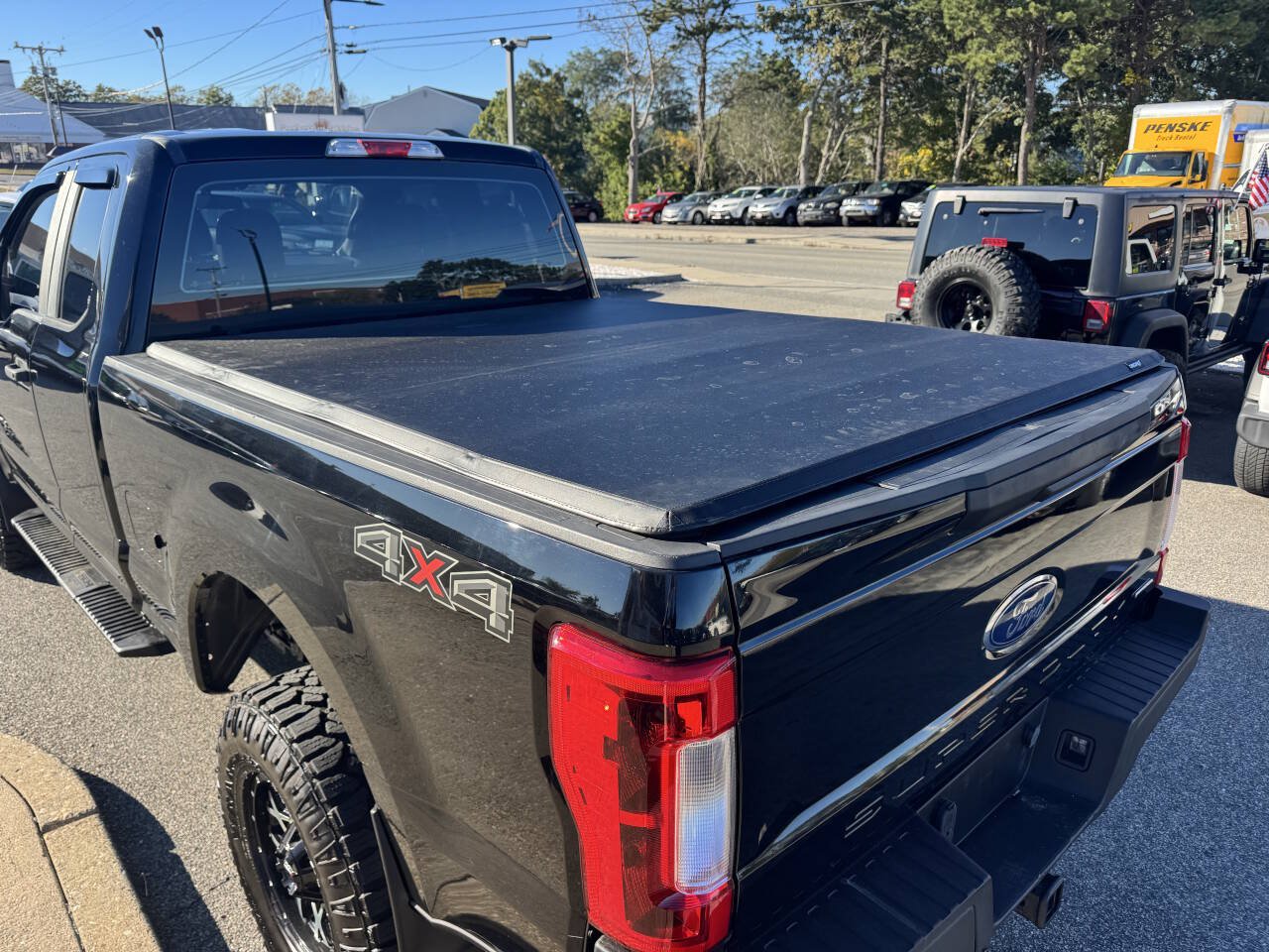 Used 2017 Ford F250 XL w/ Power Equipment Group AWD/4WD image 9