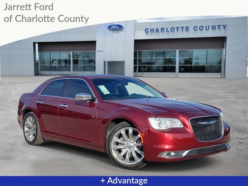 Used 2019 Chrysler 300 Limited RWD image 1