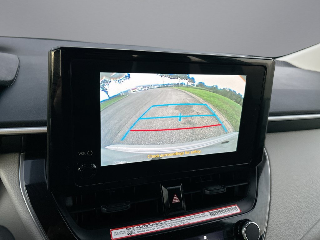 Certified 2025 Toyota Corolla LE FWD image 22