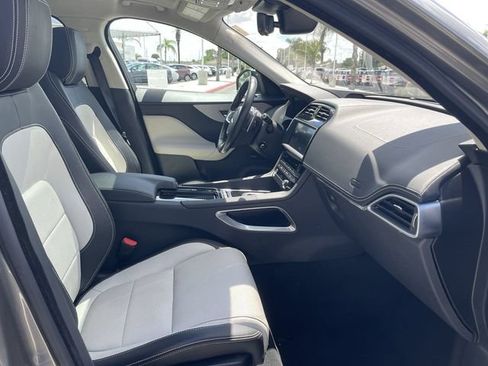 Used 2019 Jaguar F-PACE R-Sport AWD/4WD image 28