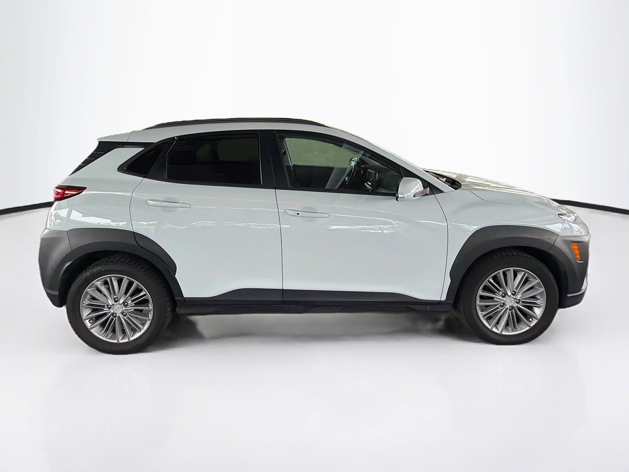 Used 2018 Hyundai Kona SEL w/ SEL Tech Package 02 FWD image 10