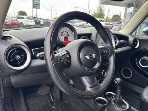 Used 2013 MINI Cooper Clubman FWD image 25