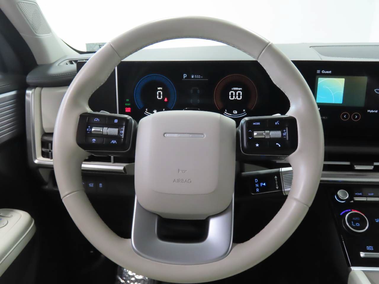 Used 2025 Hyundai Santa Fe SEL AWD/4WD image 10