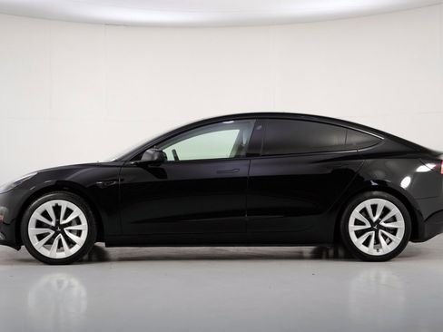 Used 2021 Tesla Model 3 Standard Range Plus image 9