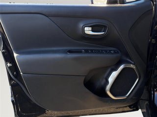 Used 2019 Jeep Renegade Limited w/ UConnect 8.4 Nav Group AWD/4WD image 15