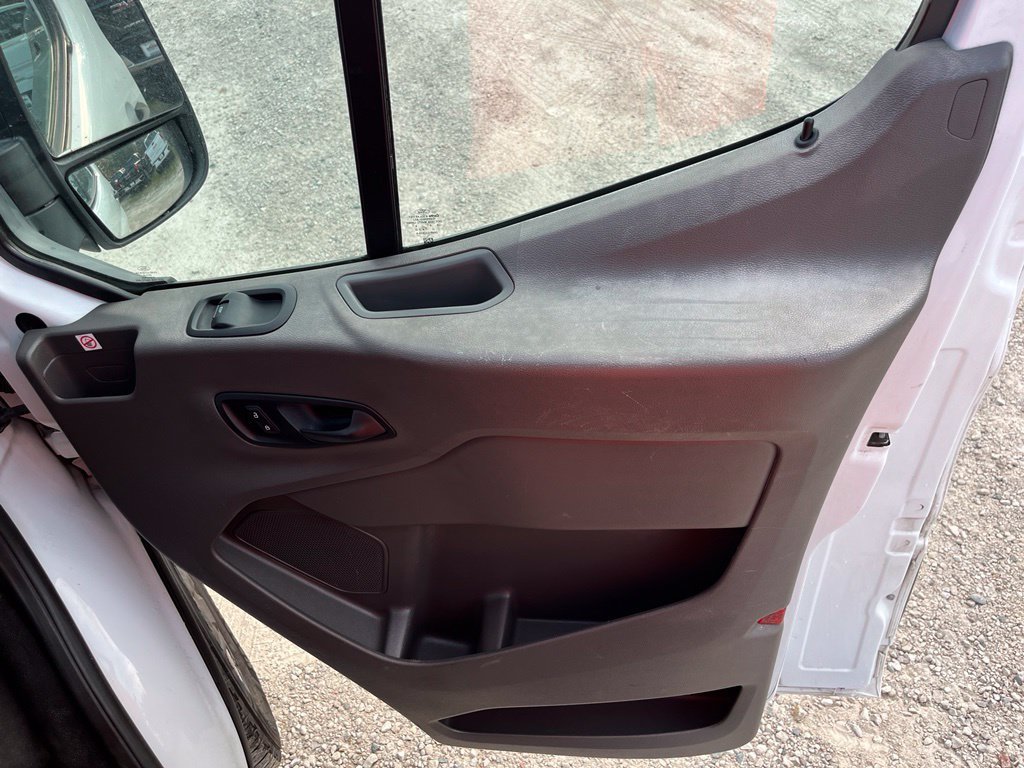 Used 2020 Ford Transit 250 Low Roof RWD image 29