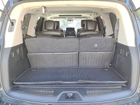 Used 2022 Nissan Armada Platinum w/ Captain's Chairs Package image 9