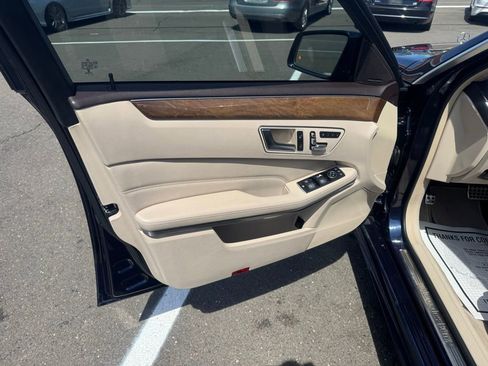 Used 2016 Mercedes-Benz E 350 4MATIC Sedan image 38