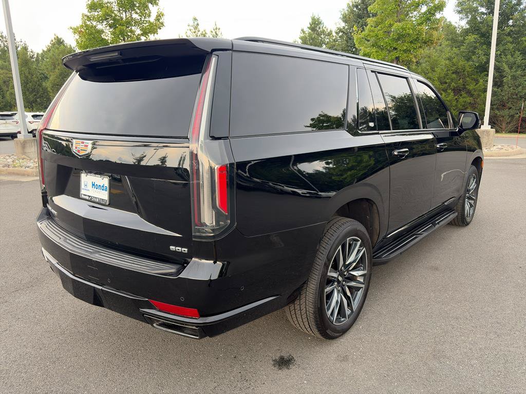 Used 2021 Cadillac Escalade ESV Sport AWD/4WD image 7