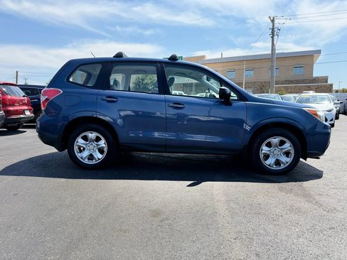 Used 2014 Subaru Forester 2.5i AWD/4WD image 2
