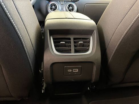 Used 2025 Chevrolet Blazer LT image 24