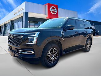 Used 2025 Nissan Armada SL w/ Captain's Chari Seat Package RWD video 1
