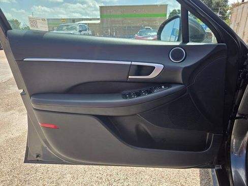 Used 2025 Hyundai Sonata SEL FWD image 13
