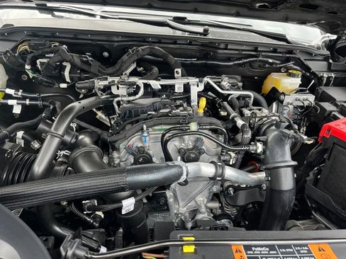 New 2025 Ford Ranger XLT w/ Equipment Group 301A High image 4