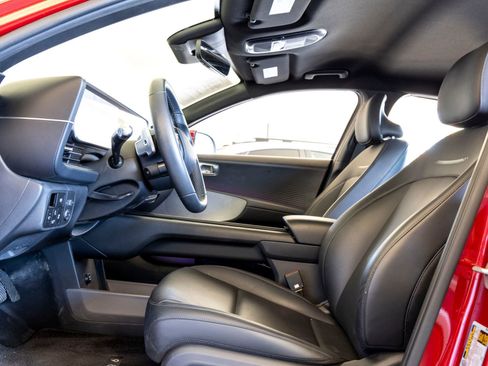 Used 2023 Hyundai Ioniq 6 SEL image 15