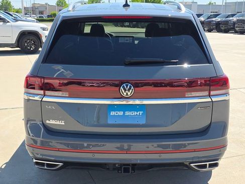 Used 2025 Volkswagen Atlas SEL Premium R-Line AWD/4WD image 4