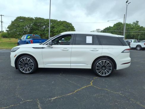 Used 2025 Lincoln Aviator Black Label AWD/4WD image 5