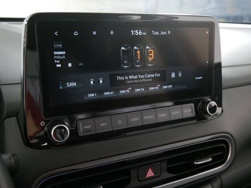 Used 2022 Hyundai Kona Limited AWD/4WD image 22