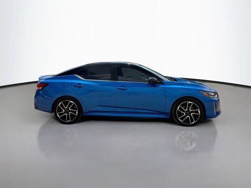 Used 2024 Nissan Sentra SR w/ SR Premium Package FWD image 8