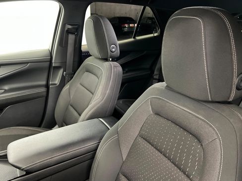 Used 2025 Chevrolet Blazer EV LT FWD image 17