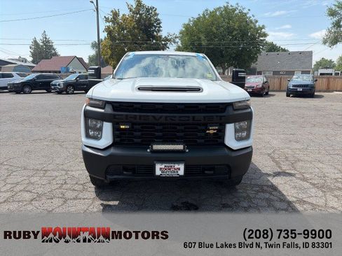 Used 2021 Chevrolet Silverado 2500 W/T w/ WT Convenience Package AWD/4WD image 2
