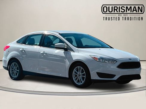 Used 2018 Ford Focus SE image 1