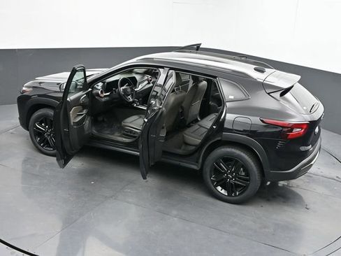 Used 2024 Chevrolet Trax ACTIV w/ Driver Confidence Package image 62