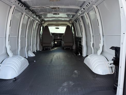 New 2025 Chevrolet Express 2500 Work Van w/ Driver Convenience Package image 8