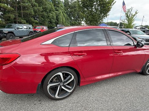 Used 2021 Honda Accord Sport image 8