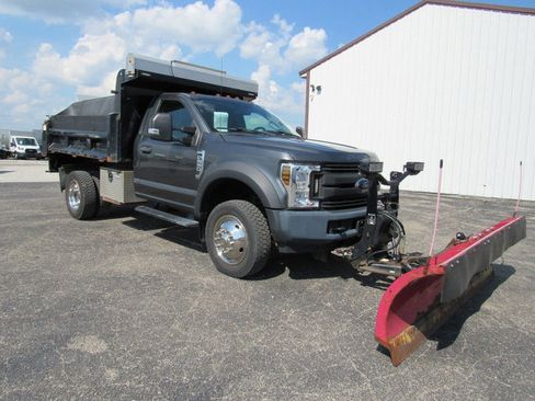 Used 2018 Ford F550 2WD Regular Cab Super Duty w/ Power Equipment Group image 9