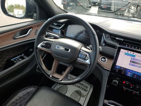 Used 2024 Jeep Grand Cherokee L Summit w/ Advanced Protech Group IV image 19