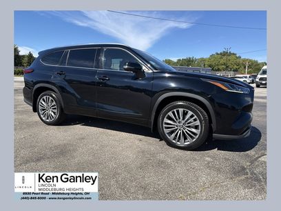 Used 2021 Toyota Highlander Platinum