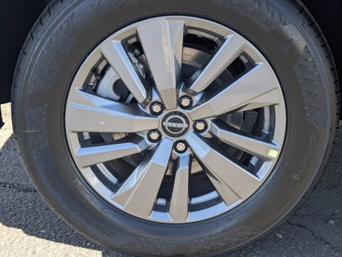 New 2026 Nissan Pathfinder SV image 9