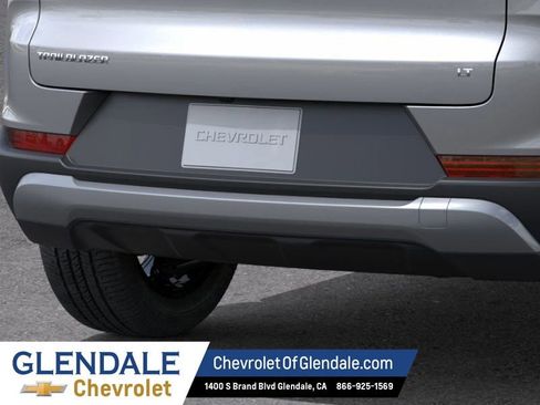 New 2026 Chevrolet TrailBlazer LT w/ Midnight Edition FWD image 14