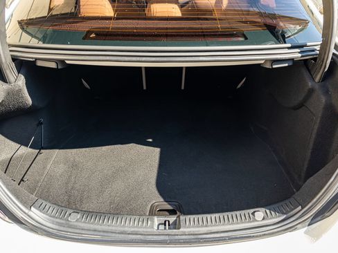 Used 2017 Mercedes-Benz E 300 image 20