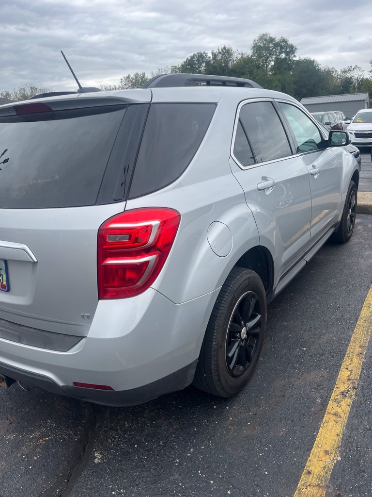 Used 2017 Chevrolet Equinox LT w/ Convenience Package FWD image 5