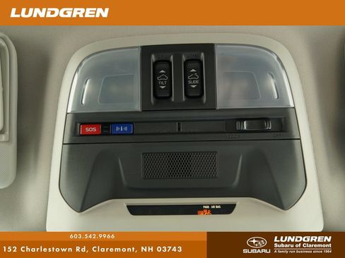 Used 2024 Subaru Crosstrek 2.0i Premium AWD/4WD image 25