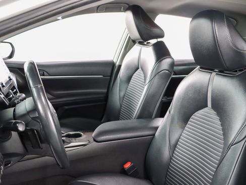 Used 2024 Toyota Camry SE FWD image 23