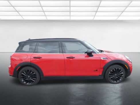 Used 2024 MINI Cooper Clubman S w/ Signature Upholstery Package image 3