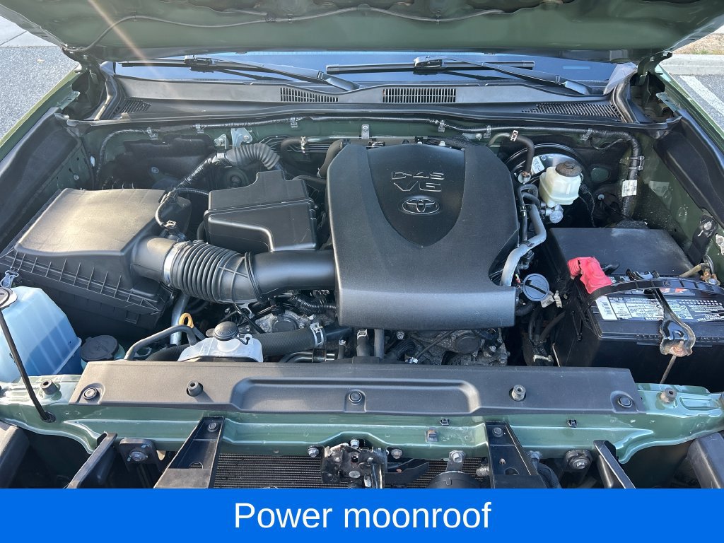 Used 2021 Toyota Tacoma Limited AWD/4WD image 7