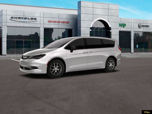 New 2026 Chrysler Voyager LX image 2