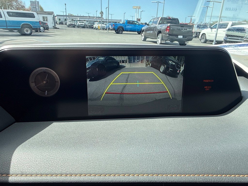 Used 2022 Lexus UX 200 w/ Accessory Package (Z1) FWD image 20