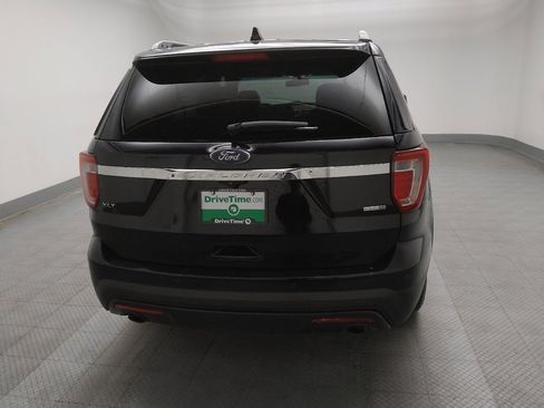 Used 2017 Ford Explorer XLT w/ Equipment Group 202A image 7