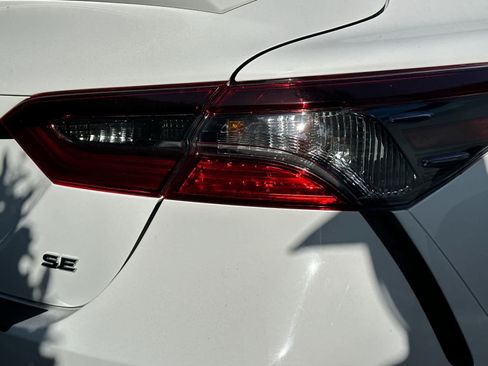 Used 2023 Toyota Camry SE w/ Convenience Package FWD image 8
