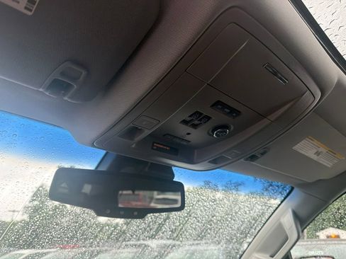 Used 2016 GMC Yukon Denali w/ Open Road Package AWD/4WD image 32