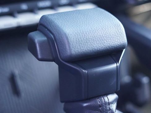 Certified 2025 Toyota Tacoma SR5 image 34