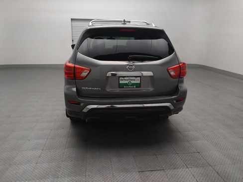 Used 2019 Nissan Pathfinder S FWD image 6