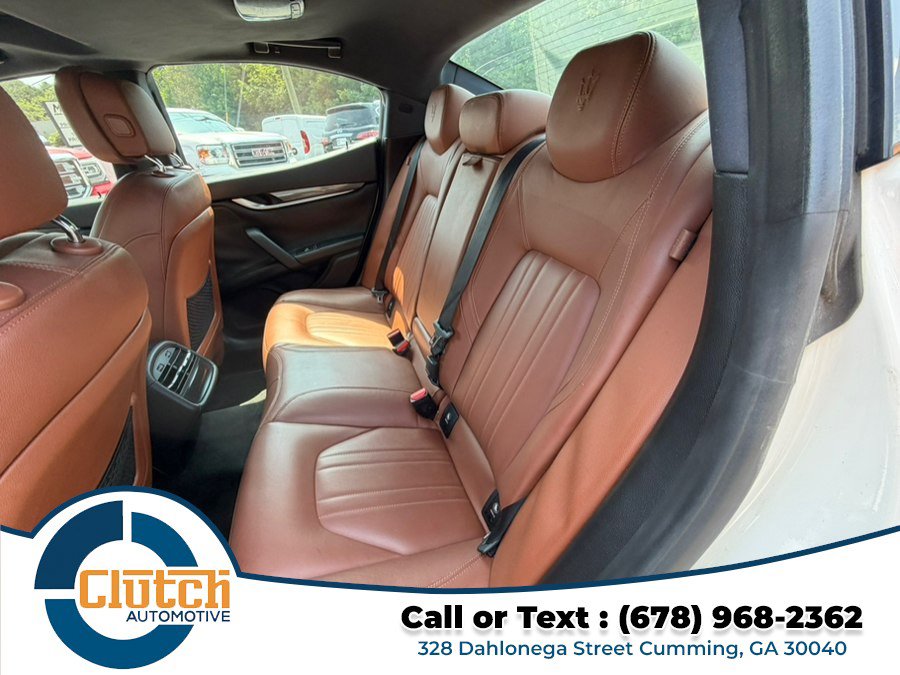 Used 2015 Maserati Ghibli RWD image 21